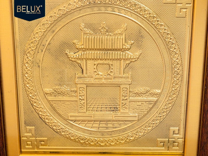 Hộp gỗ mặt vuông Khuê Văn Các bằng đồng 20x20cm